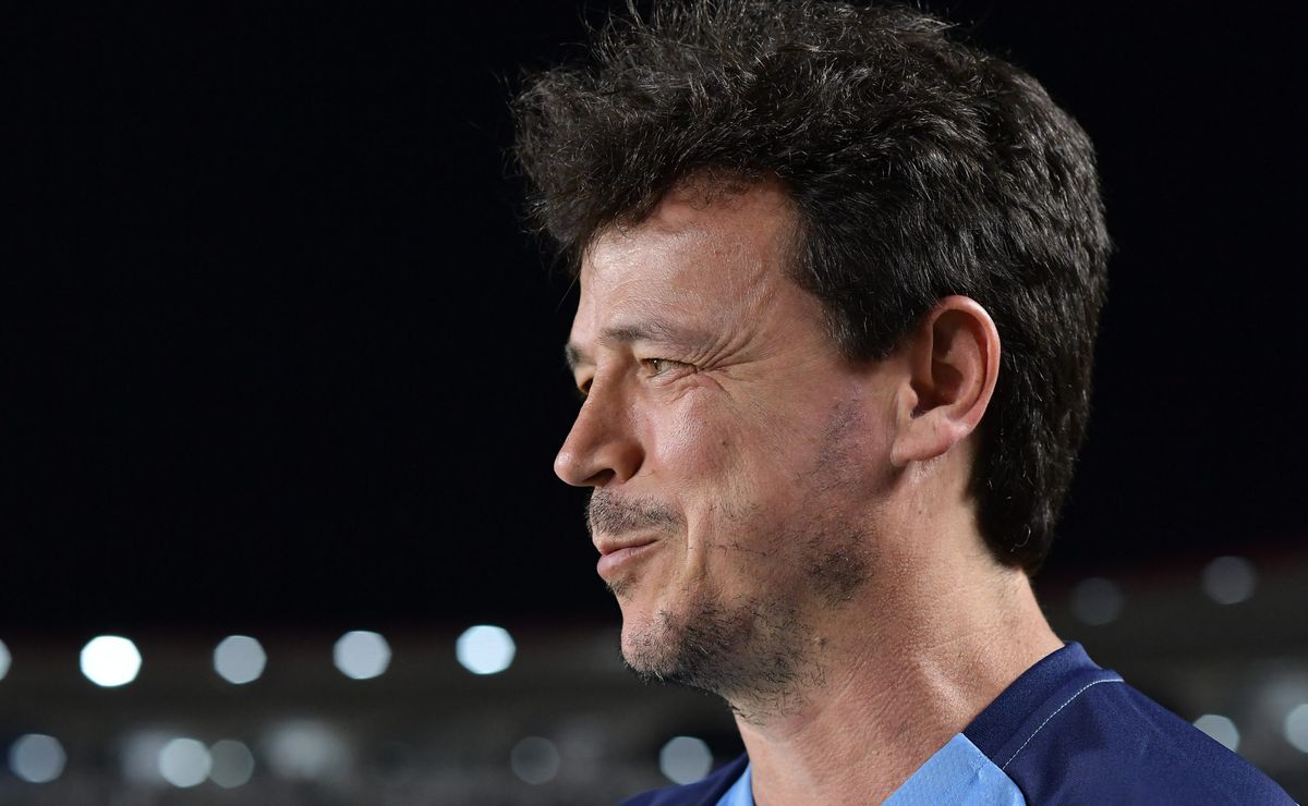 Vasco x Grêmio: maioria dos comentaristas aposta em vitória cruzmaltina no Brasileirão