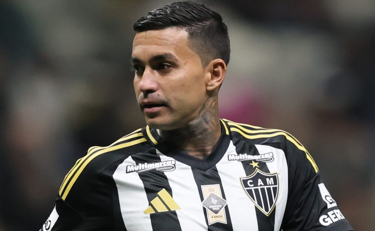 Dudu é cobrado no aeroporto após Palmeiras vencer Atlético e palmeirenses não perdoam: “Todo castigo é pouco”