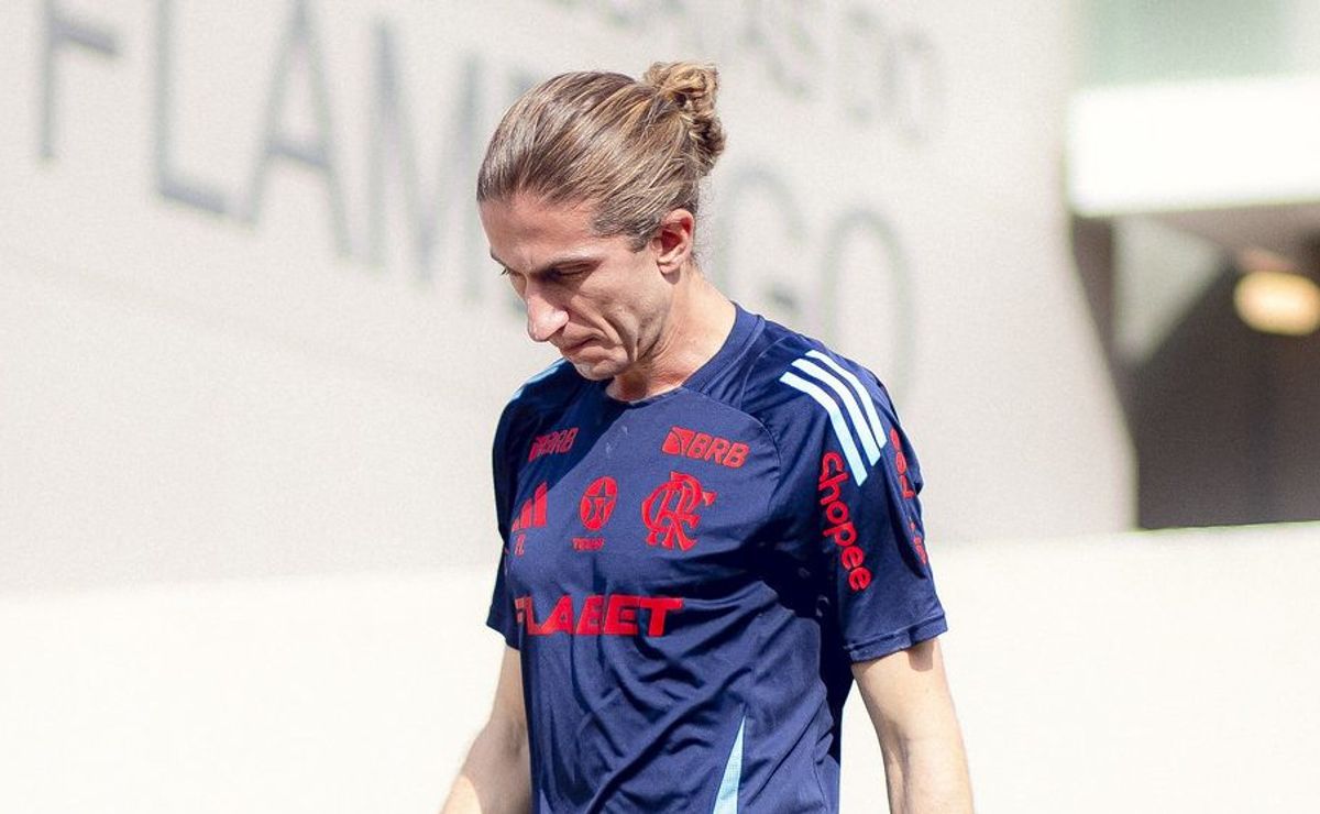 Filipe Luís toma decisão direta envolvendo De La Cruz após polêmica envolvendo médico do Clube
