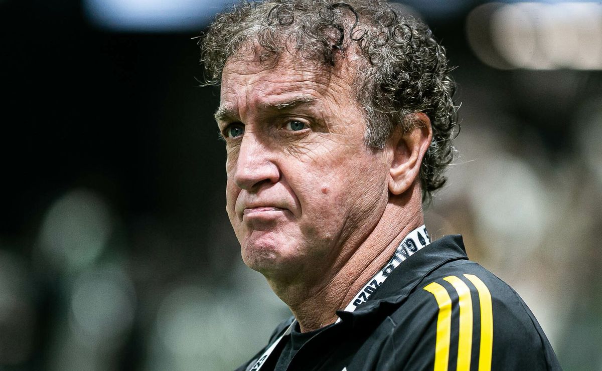 Cuca agiu no Atlético para superar crise que por pouco não impactou na escalação: “nunca tinha passado por isso”