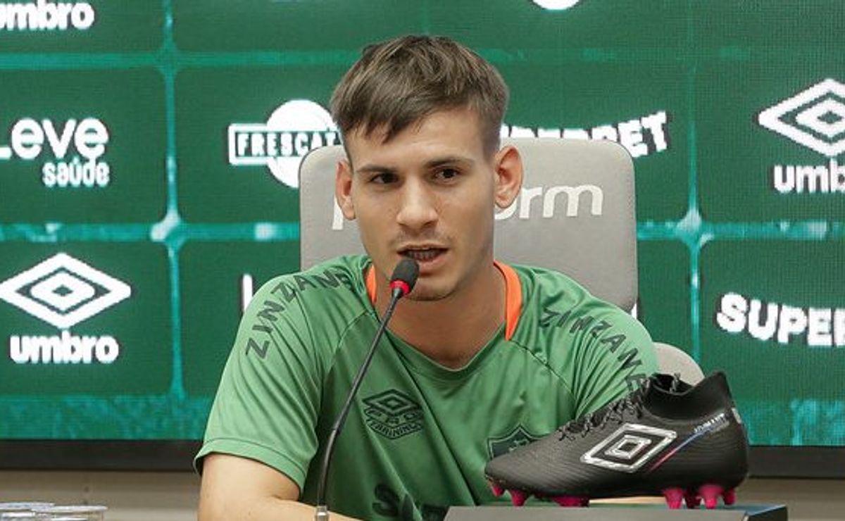 Lavega de saída do Fluminense não vai acontecer após Peñarol negar interesse