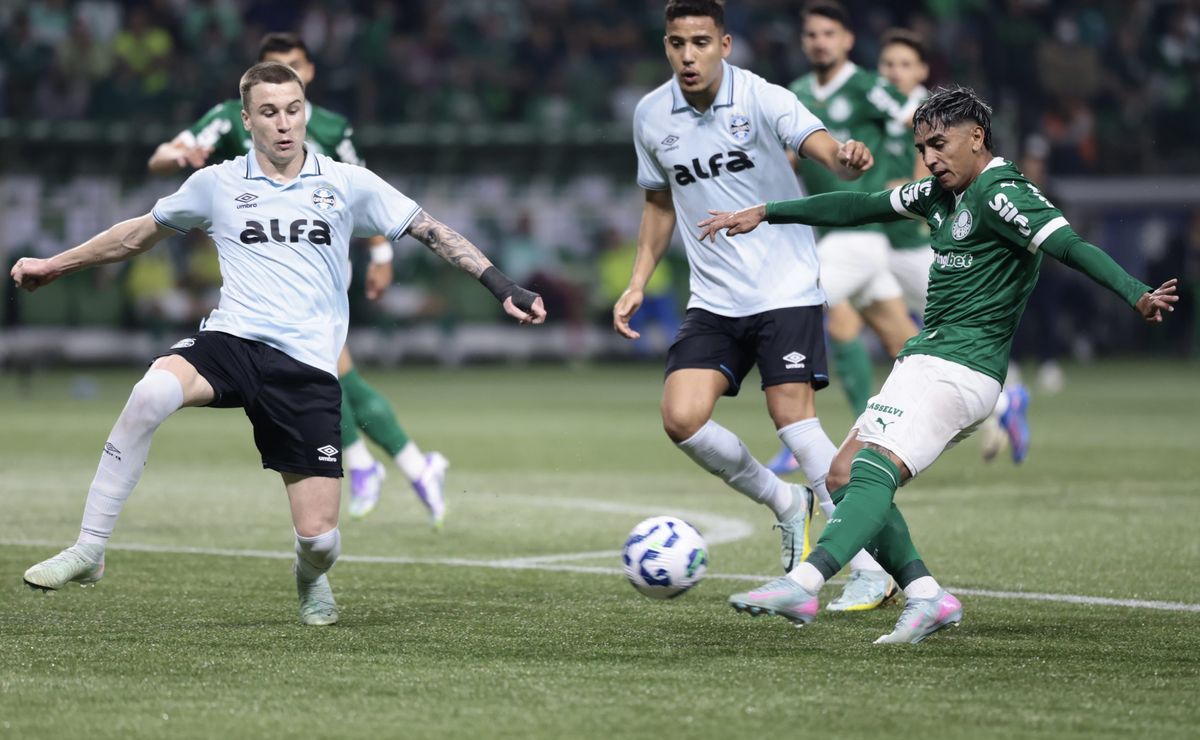 Mesmo com vitória sobre o Grêmio, Palmeiras é alvo de críticas por desempenho apático