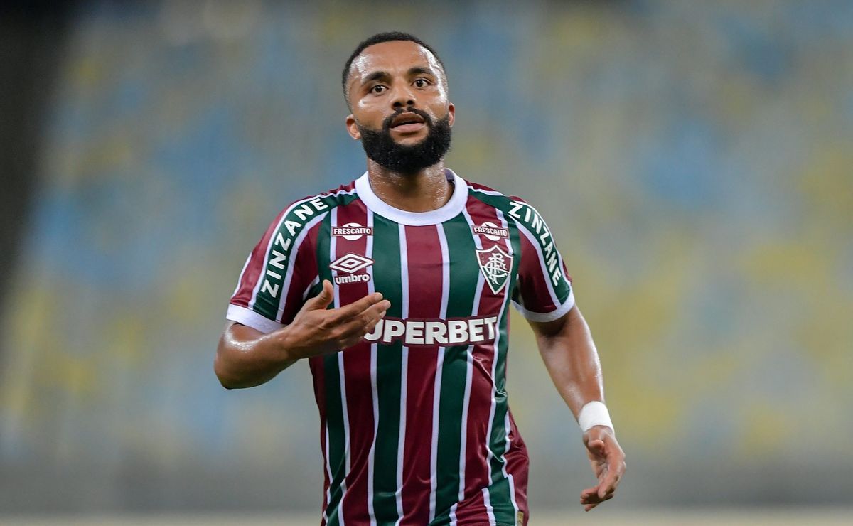 Samuel Xavier admite má fase e pede reação imediata no Fluminense