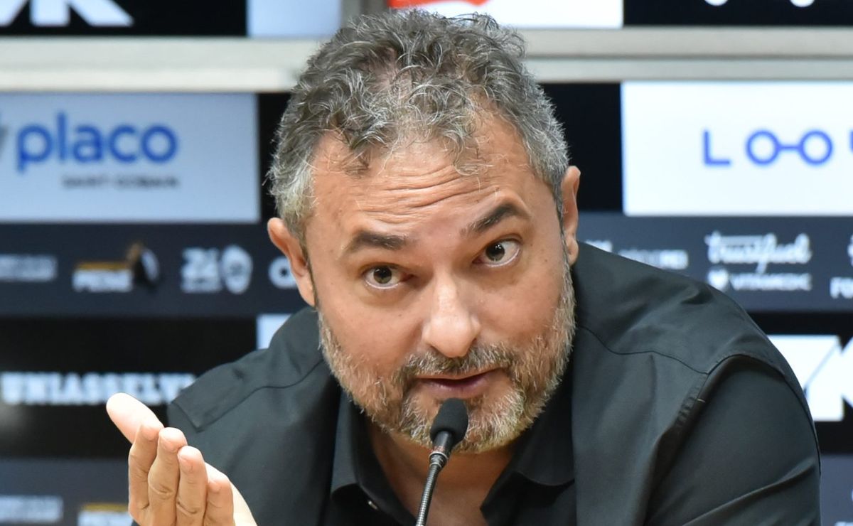 Santos contata Willyan Rocha e Mattos se retira das negociações após exigência de R$ 41,8 milhões