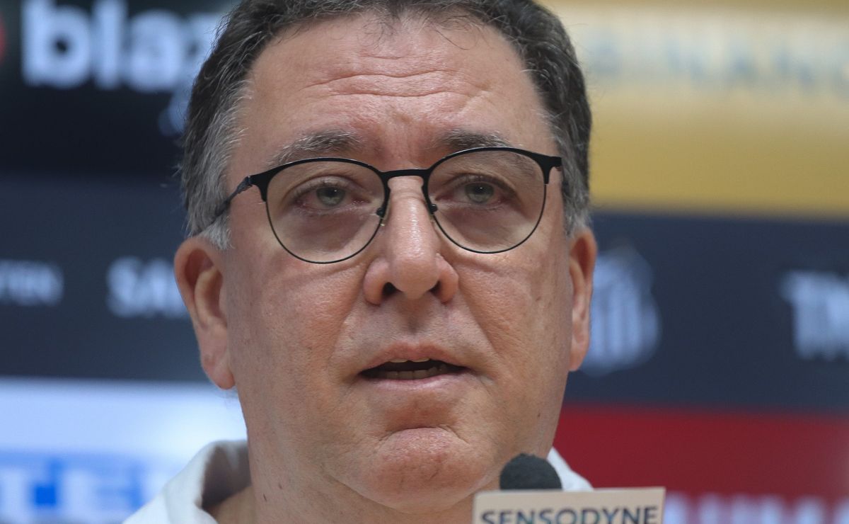 Torcida do Santos pede ‘rigidez’ com Neymar e questiona comando técnico