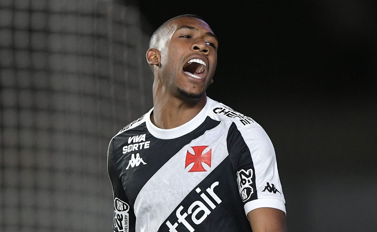 Diniz alerta para desconcentração de Rayan no Vasco e detalha como vai recuperar o ataque Cruz-Maltino