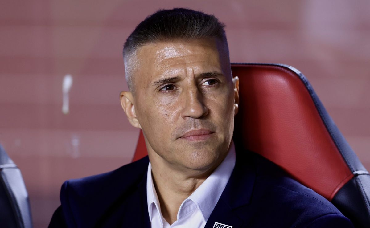 Crespo elogia equipe do São Paulo e afirma que grupo ainda pode mais