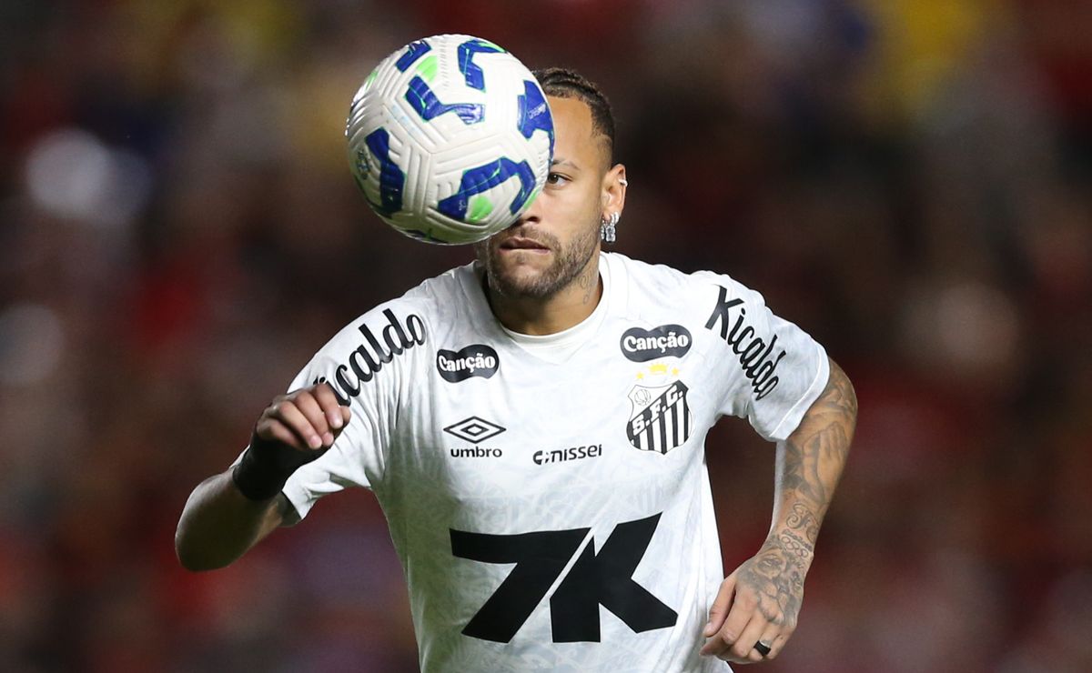 Com Neymar entre os titulares, Santos faz penúltimo treino antes de encarar o Juventude