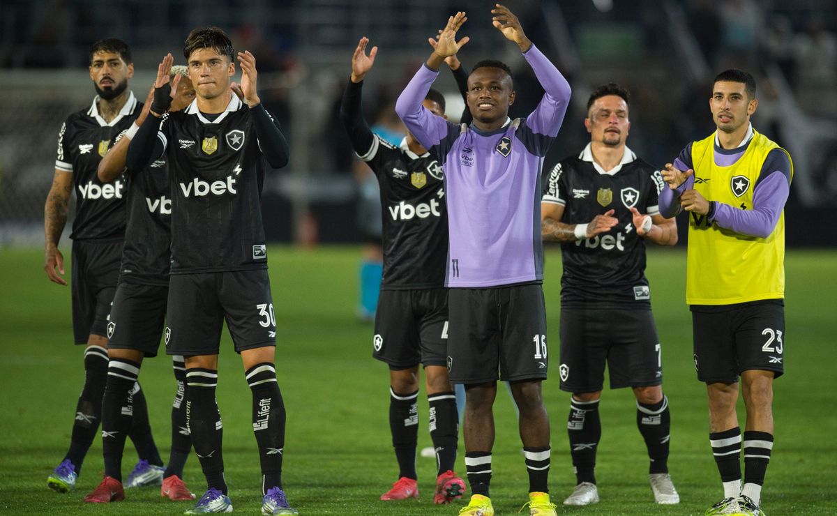 Botafogo é indicado a clube do ano na Bola de Ouro 2025 após temporada histórica