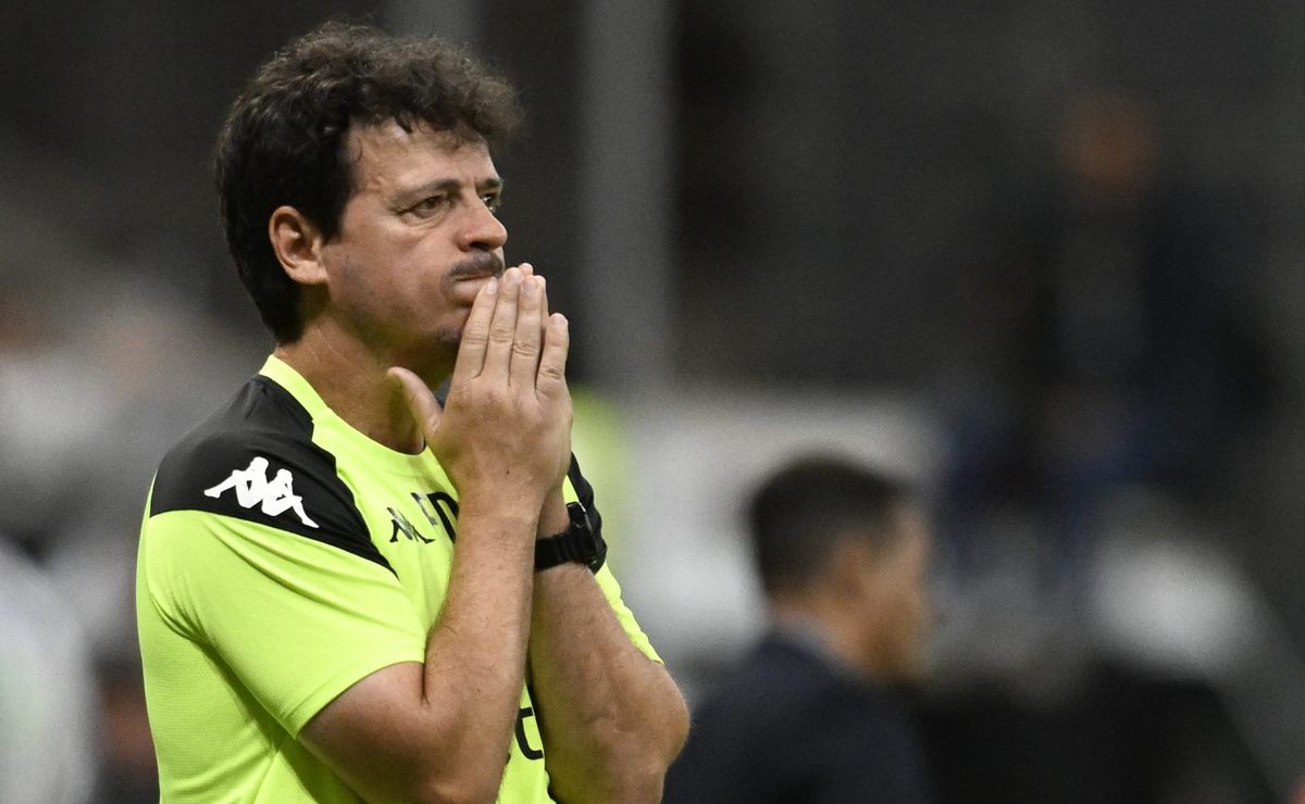 Diniz acumula quarta pior média de gols sofridos em comparação aos técnicos do Vasco desde 2023