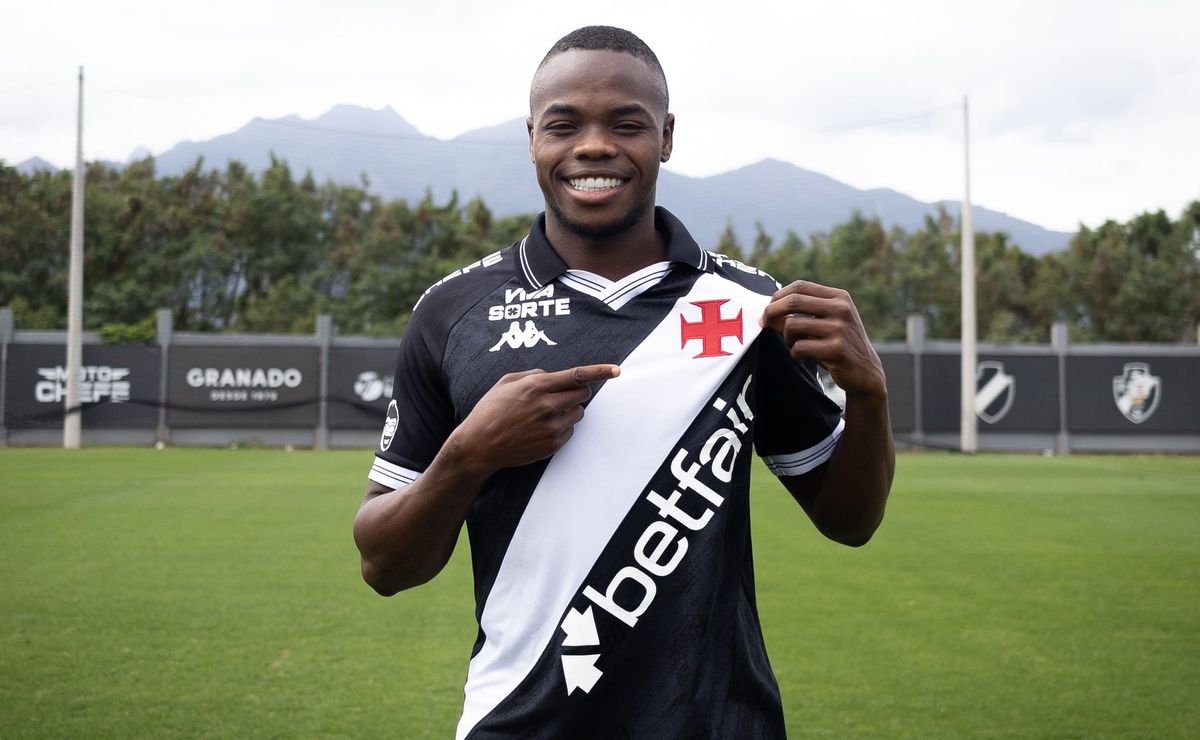 Vasco oficializa colombiano Andrés Gómez, do Rennes, por empréstimo até 2026 com obrigação de compra