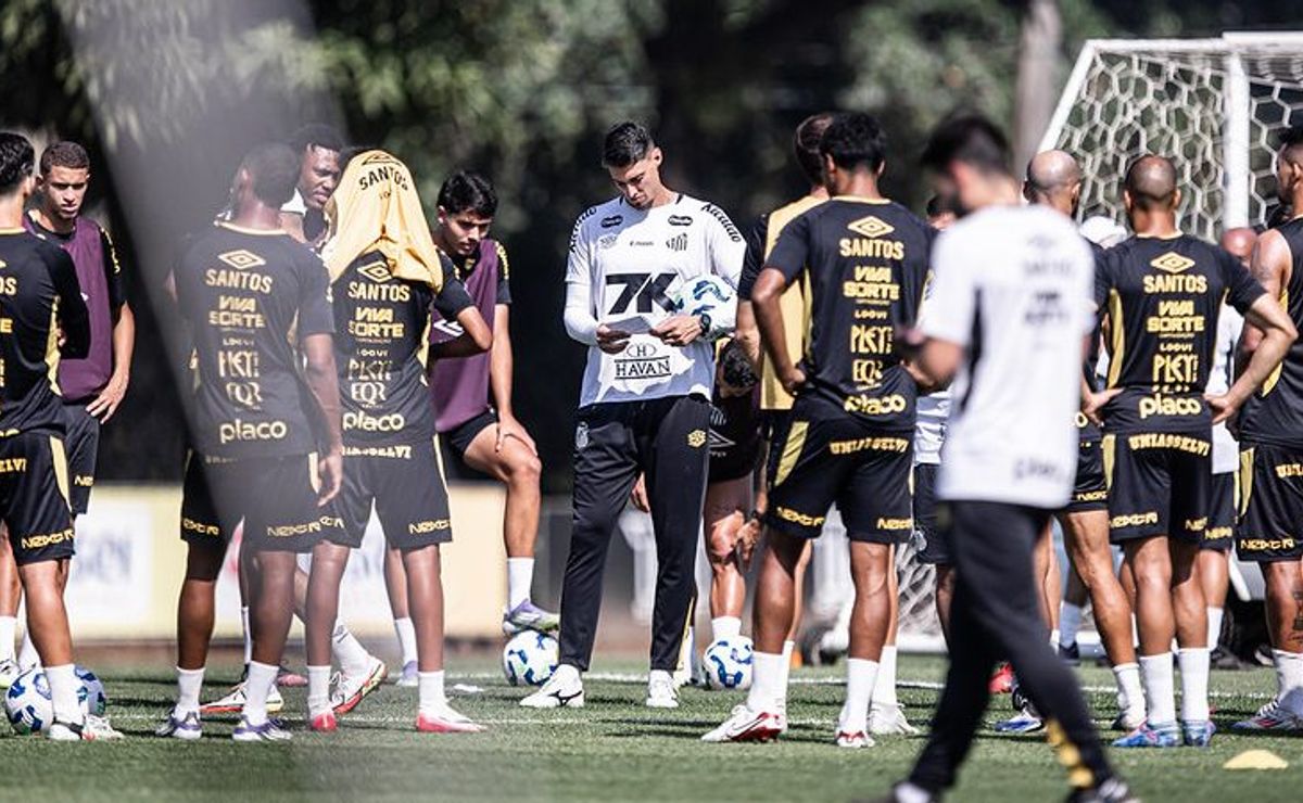Santos segue preparação para encarar o Bahia no Brasileirão sob comando de Matheus Bachi