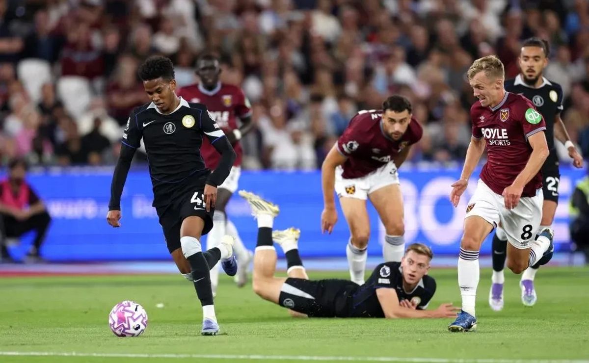 Estêvão, ex-Palmeiras, faz história e quebra recorde em goleada do Chelsea contra o West Ham