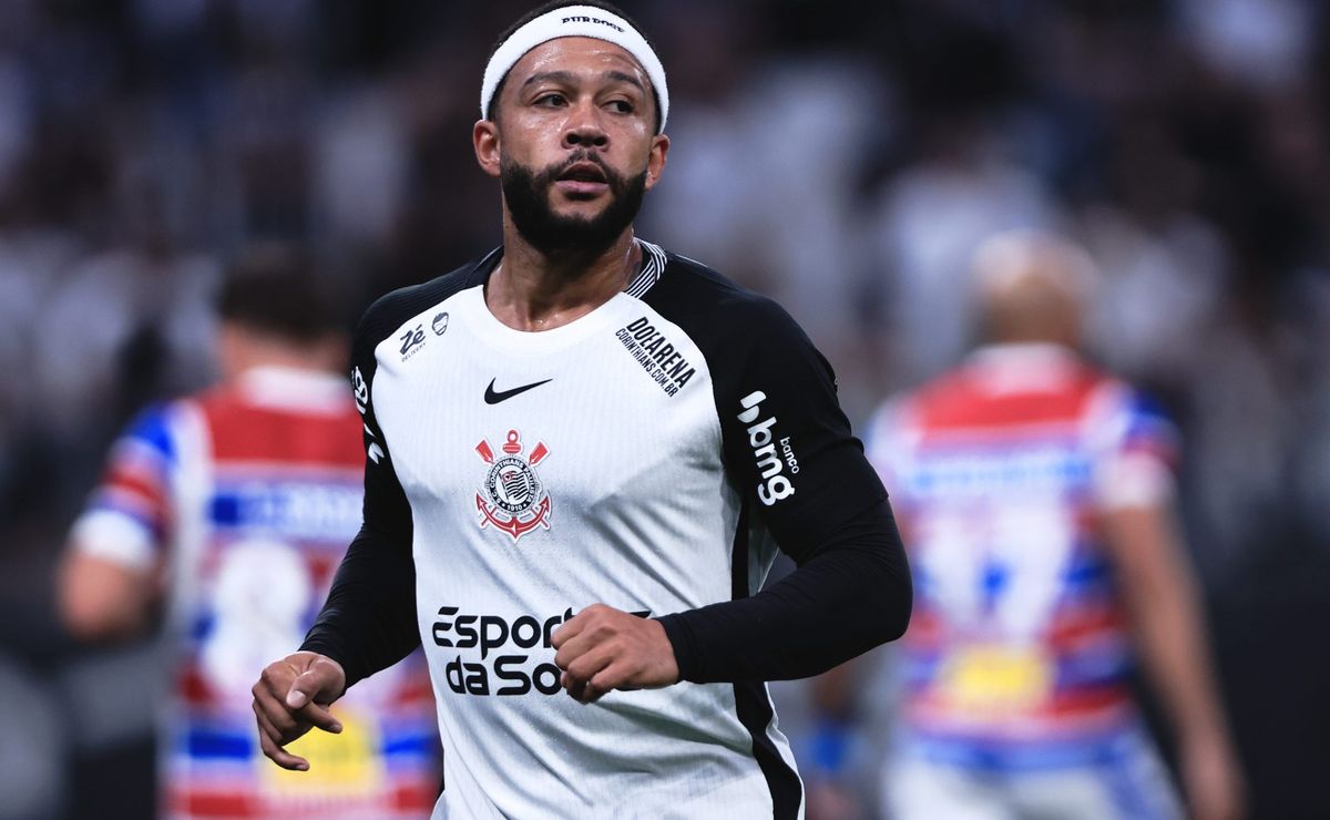 Pachuca tentou a contratação de Memphis Depay, do Corinthians, mas atacante holandês recusou oferta; saiba detalhes