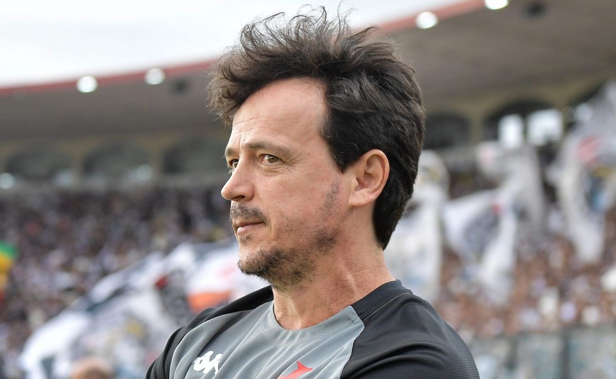 Escalação do Vasco: Diniz tem Tchê Tchê como dúvida e Paulo Henrique deve ser novidade contra o Botafogo