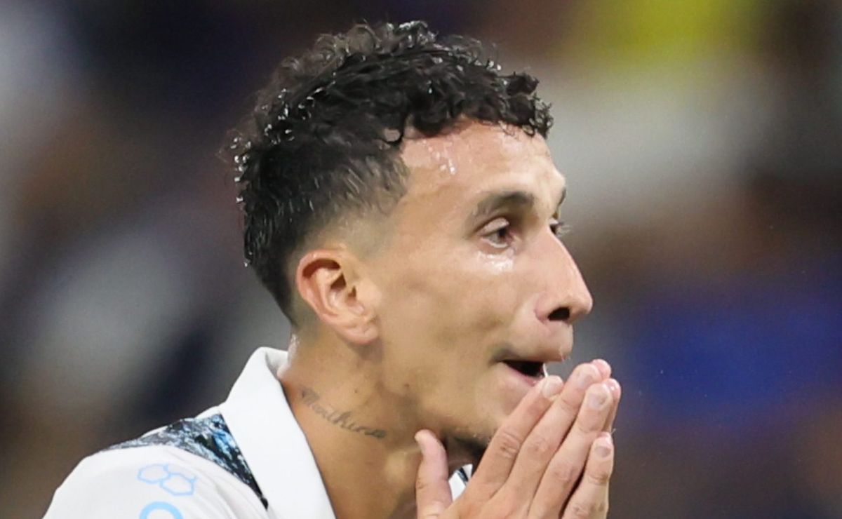 Grêmio tem cinco reforços para enfrentar o Flamengo e Dodi e Carlos Vinícius retornam de suspensão