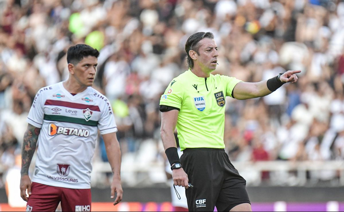 Retrospecto do Fluminense com árbitro Claus na Copa Betano do Brasil anima torcida