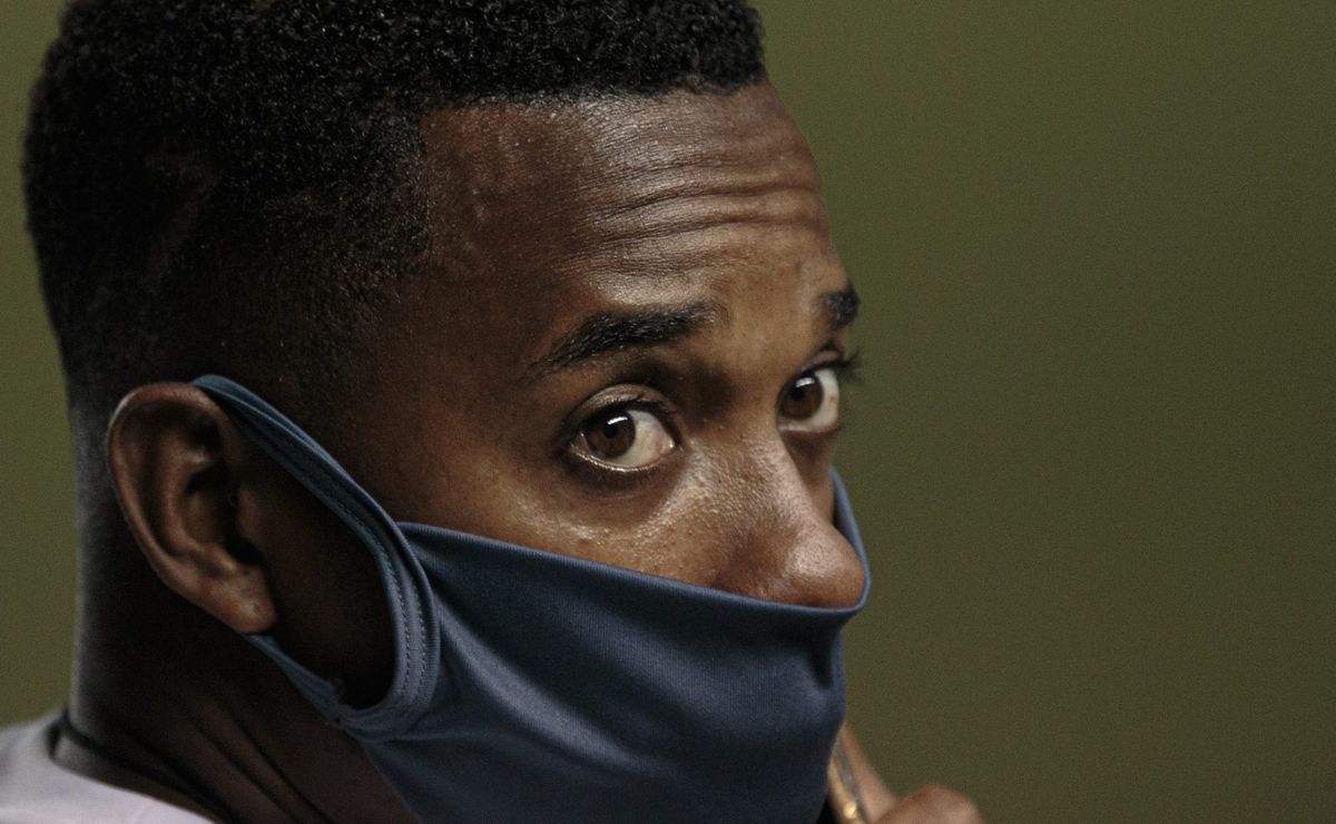 STF decide manter Robinho preso após condenação por estupro na Itália
