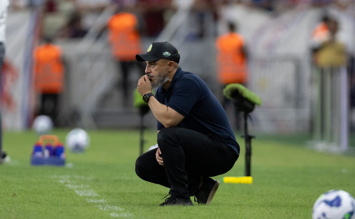 Rafael Guanaes deve manter escalação titular mesmo com reforços disponíveis para jogo contra o Bahia