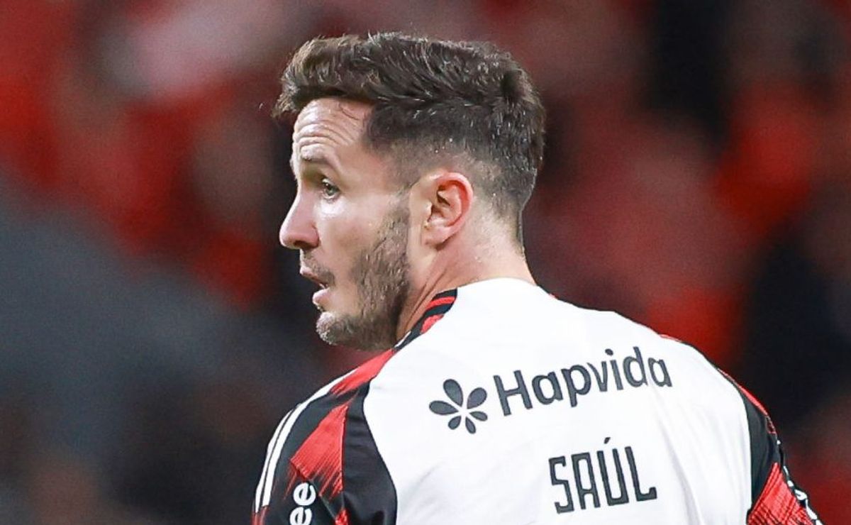 Filipe Luís toma decisão sobre Saúl em Flamengo x Grêmio e Nação ovaciona treinador