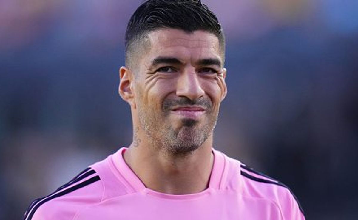 Luis Suárez se envolve em confusão generalizada nos EUA com cuspida de ex-Grêmio em adversário