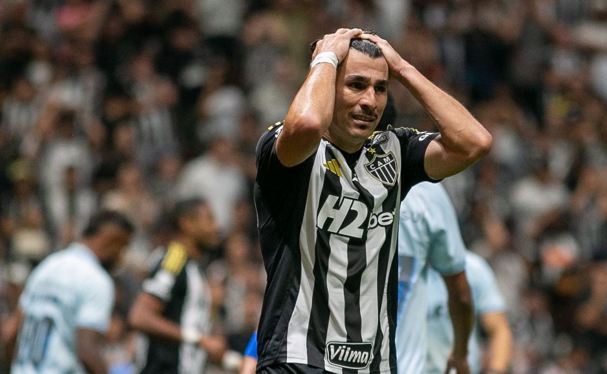 Junior Alonso revela preocupação com risco de rebaixamento do Atlético-MG no Brasileirão