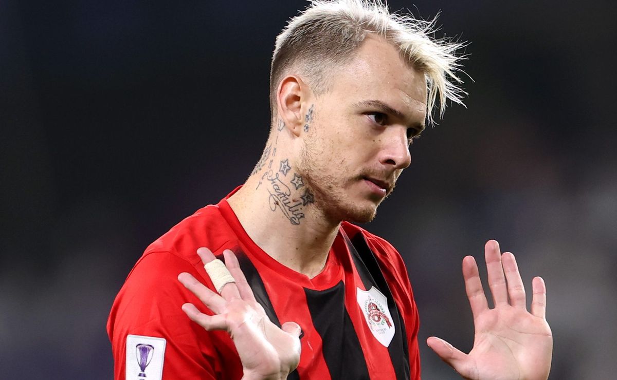 Grêmio esquece Roger Guedes e mira contratação de Everton Cebolinha para 2026, diz Luis Mario