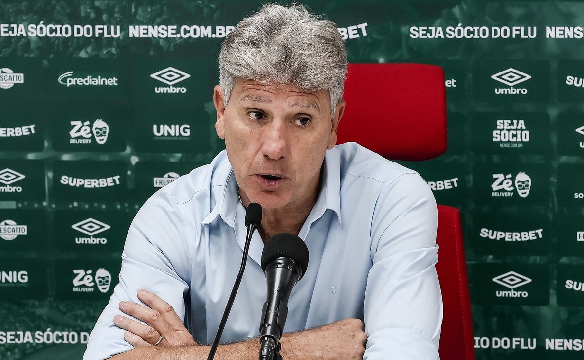Renato Gaúcho irrita Joel Santana, que dispara contra ‘teimosia’ de técnico do Fluminense