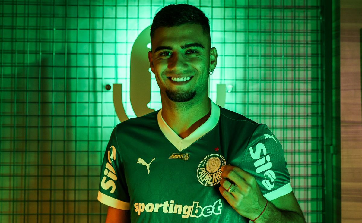 Andreas Pereira se apresenta ao Palmeiras e projeta Copa do Mundo: ‘Muito orgulho de estar aqui’ 