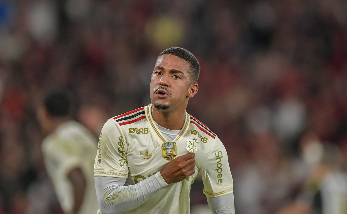 Flamengo fecha janela com R$ 270 milhões em chegadas, valor menor do que o arrecadado em saídas