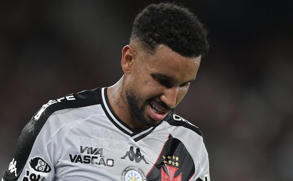 Jair pede que torcida do Vasco pare de ameaçar lateral do Sport: “Estamos suscetíveis a nos lesionarmos e lesionarmos colegas” 
