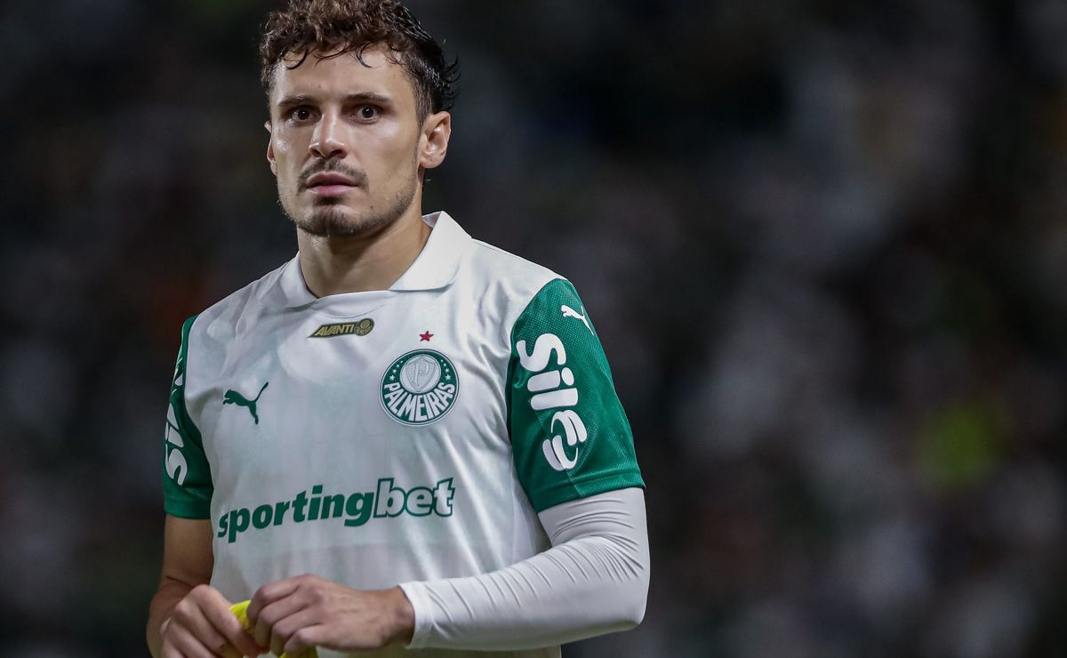 Raphael Veiga não completa 90 minutos em jogos pelo Palmeiras há mais de cinco meses
