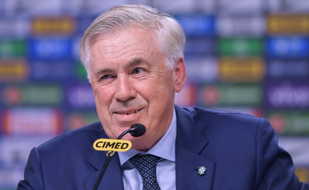 Ancelotti confirma Seleção Brasileira com quatro atacantes para enfrentar o Chile nas Eliminatórias