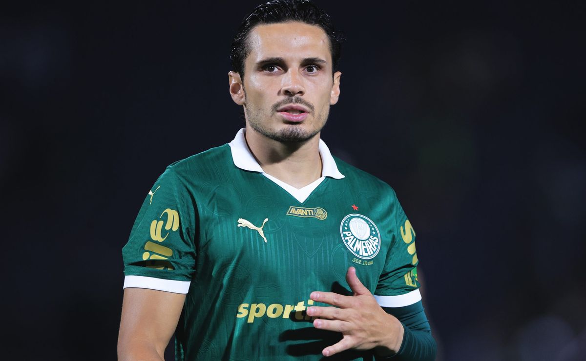 Raphael Veiga registra média de gols 90% menor em relação à última temporada no Palmeiras