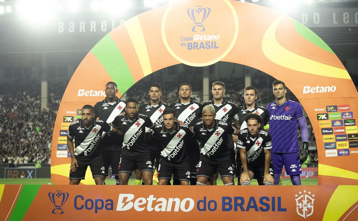 Vasco é posicionado acima de Grêmio e Internacional por Praetzel e é rebatido por Fabiano Baldasso