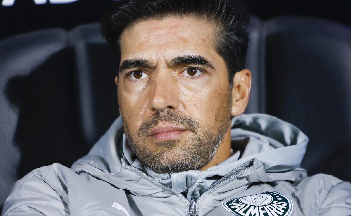 “Pode vir quem vier: Abel não sai do Palmeiras agora”, declara empresário