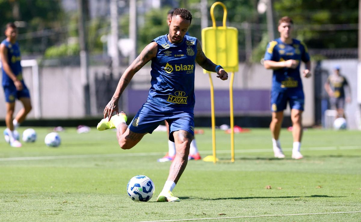 Neymar marca golaço em treino do Santos, mas torcedores alertam: “Hoje só faz malabarismo”