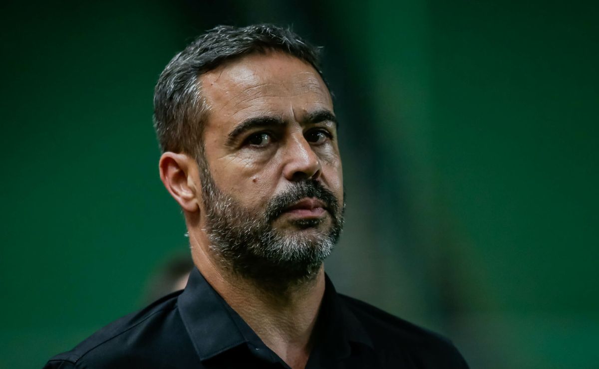 Artur Jorge abre bastidores de chegada ao Botafogo e explica como motivou o time em temporada histórica