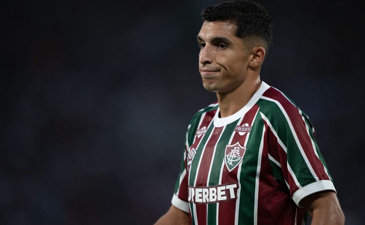 Jornalistas da Colômbia explicam ausência de Serna, do Fluminense, na convocação: “Merecer”
