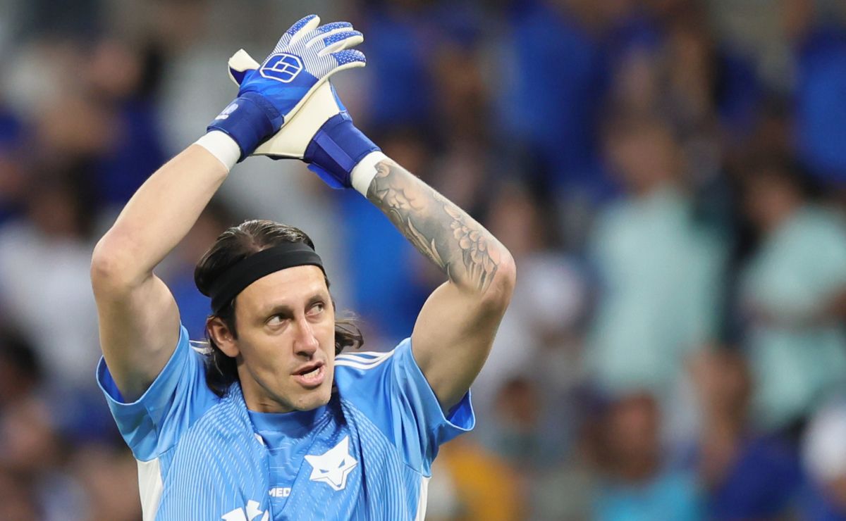 Cássio pede foco ao Cruzeiro no clássico contra o Atlético-MG: “A gente não conseguiu nada”