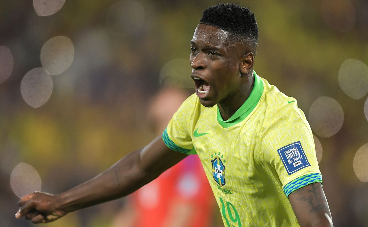 Djalminha exalta Luiz Henrique e cobra Ancelotti por titularidade na Seleção Brasileira