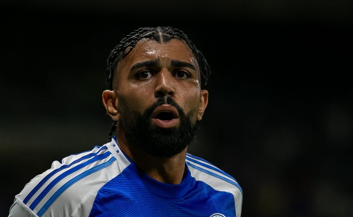 Gabigol deve permanecer no Cruzeiro até o fim do ano e avaliar seu futuro após primeira temporada em Belo Horizonte