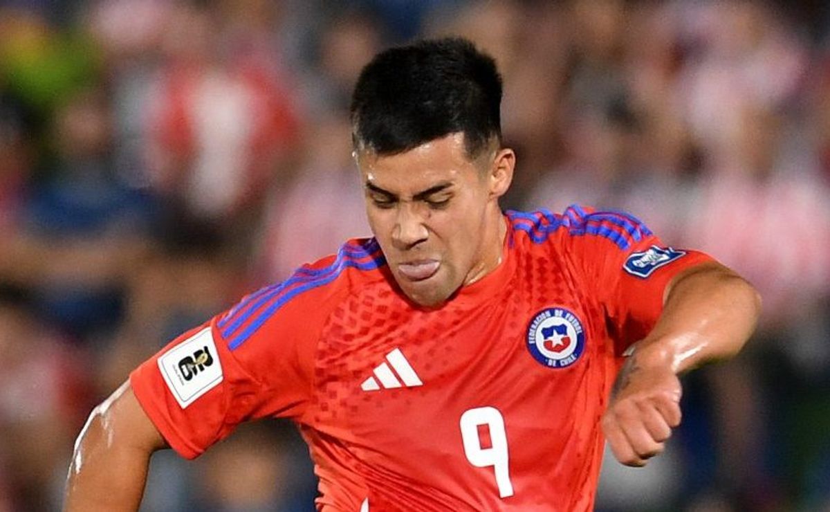 Tigres-MEX decide contratar gringo do Grêmio de R$ 31,6 milhões e pode fechar com Aravena