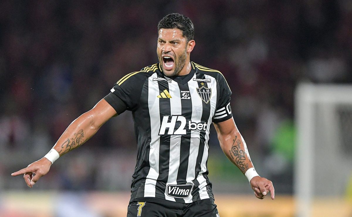 Hulk marcou cinco gols a mais de bola parada do que bola rolando pós-Mineiro