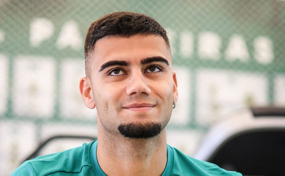 Andreas Pereira pode estrear em Palmeiras x Internacional e Roger Machado tem problema de última hora com Rochet