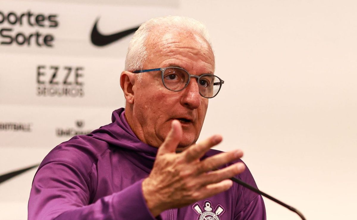 Dorival esquenta a disputa pela titularidade entre Gui Negão e Yuri Alberto: “Futebol é uma concorrência diária”