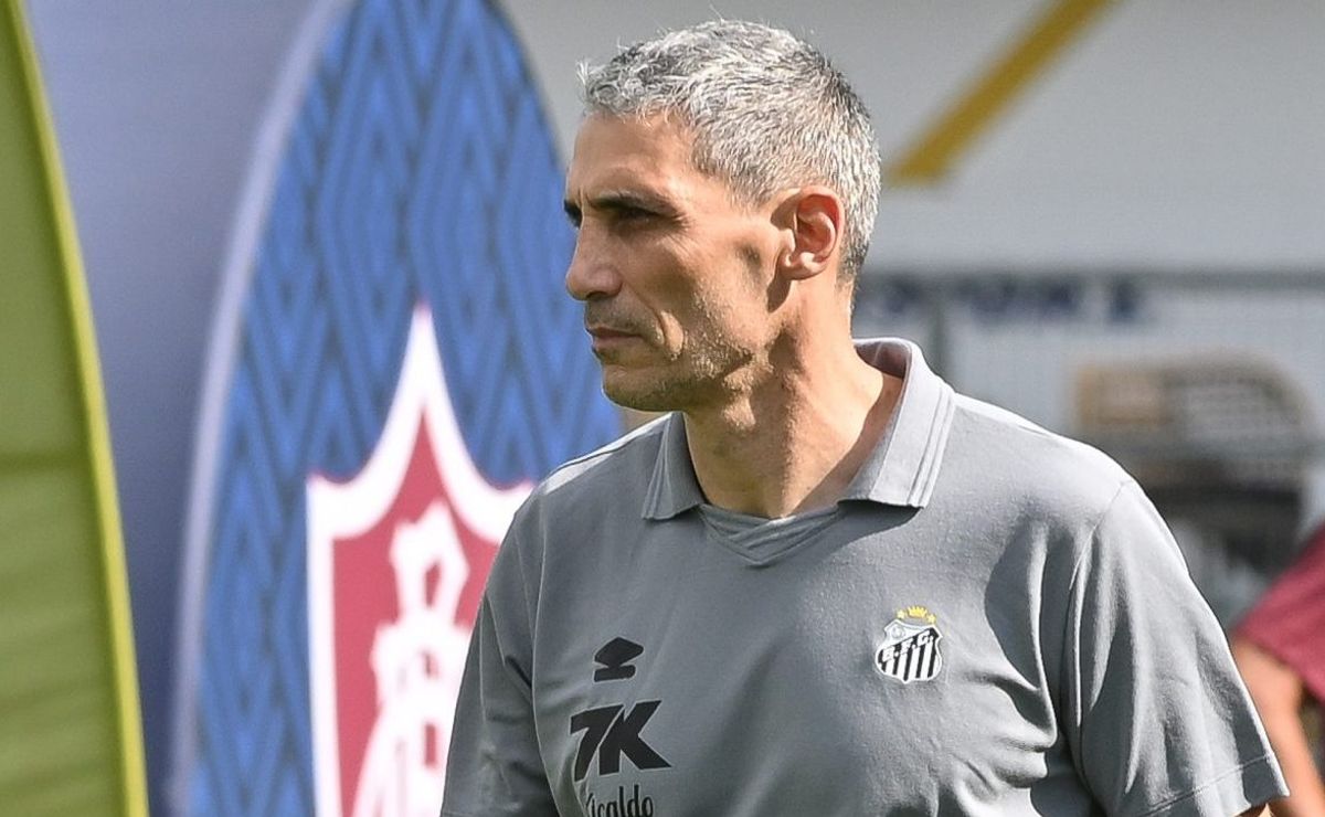 Vojvoda já toma decisão quente no Santos e irá barrar Tiquinho Soares para o jogo contra o Atlético-MG