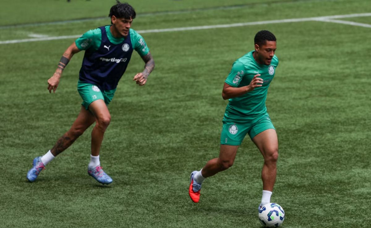 Palmeiras encara Internacional com Vitor Roque, Piquerez e lista de 6 pendurados; confira