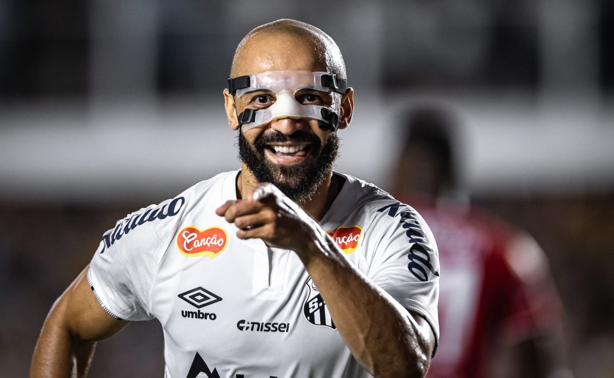 Santos decidiu não negociar Thaciano após decisão junto a comissão técnica de Cléber Xavier