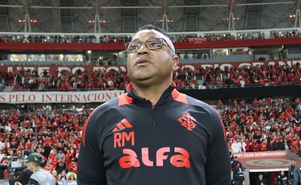 Roger Machado permanece no Internacional até o Gre-Nal e treinador prepara mudanças no time titular